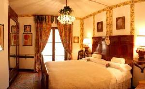 Xtrallusion offers characteristic Bed and Breakfast, B&B, Guest House, Hotel, Albergo and Country Lodge accommodation in Italy. Plus independent self-guided Walking, Adventure, Activity, Skiing and Paragliding Holiday itineraries on the Italian Rivieras, in the Italian Lakes, in the Italian Alps and in some of the most beautiful corners of Italy.